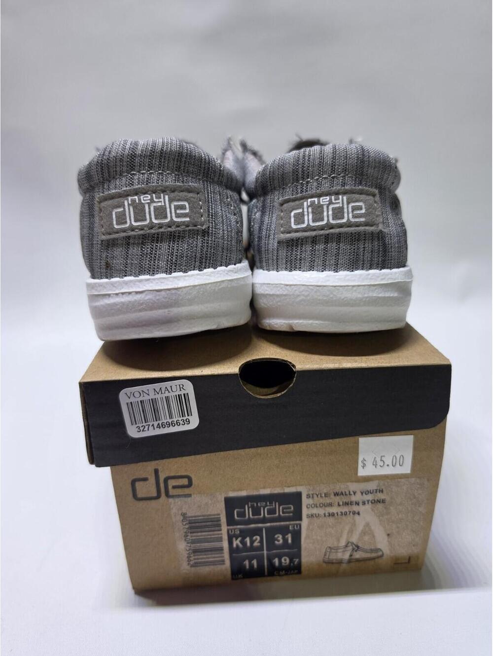 Hey Dude Wally Youth Boys Gray Low Top Lace-Up Sneakers Logo US K12 EU 31 - Picture 3 of 9